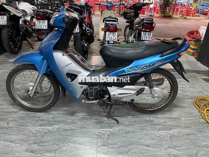 wave a máy zin chưa chạm đầu