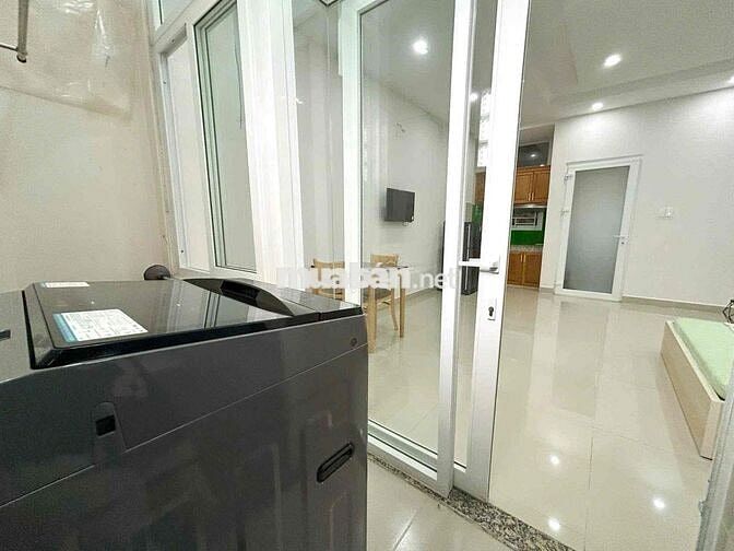 1PN ban công, máy giặt riêng, full NT, tách bếp, ngay nhà ga T3, ETown