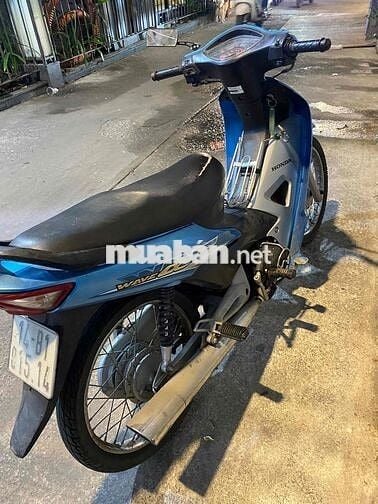 wave a máy zin chưa chạm đầu