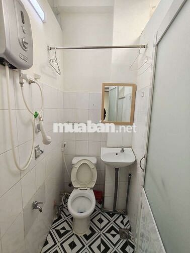 CHÍNH CHỦ CHO THUÊ PHÒNG TÁCH BẾP BANCOL SIÊU THOÁNG NGAY CHỢ BÀ CHIỂU