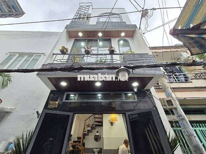 NHÀ 3 TẦNG  MỚI  – 2PN, 3WC – SÁT MẶT TIỀN  – TẶNG FULL NỘI THẤT