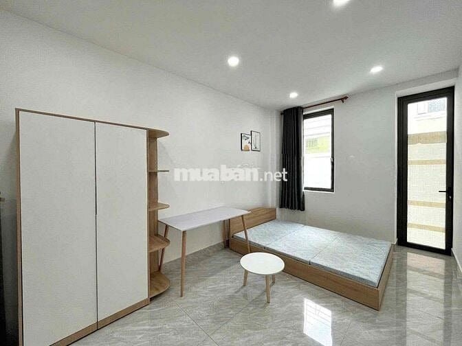 SIÊU PHẨM STUDIO BAN CÔNG FULL NỘI THẤT GẦN CẦU NGUYỄN VĂN CỪ