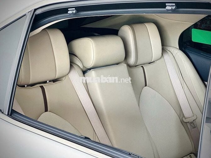 Toyota Camry 2.5Q 2023 - 50000 km