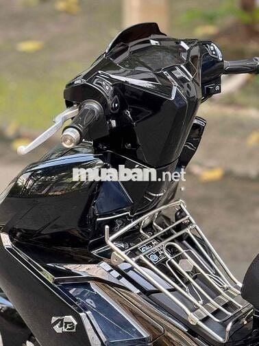 Honda Air Blade 125 2024 4val Đen bóng