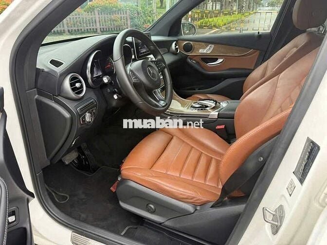 Mercedes GLC250 4Matic 2017 Trắng