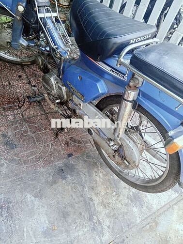 Honda Cub 84 màu Xanh