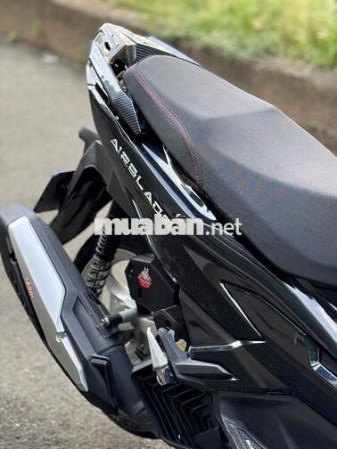 Honda Air Blade 125 2024 4val Đen bóng