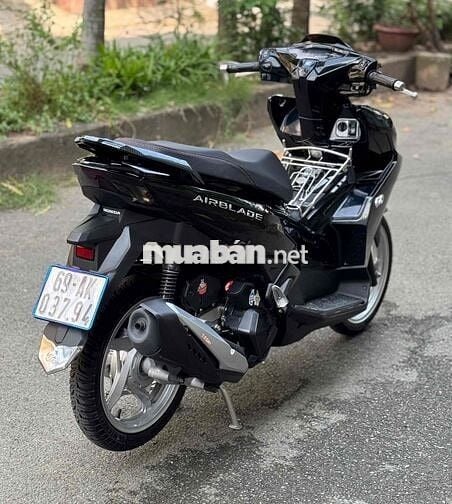 Honda Air Blade 125 2024 4val Đen bóng