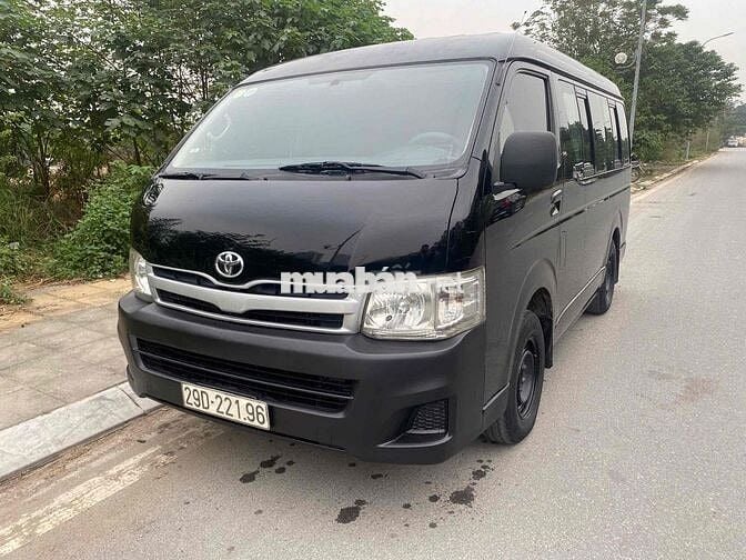 Toyota Hilace Van 2011 940kg 20 vạn Đen