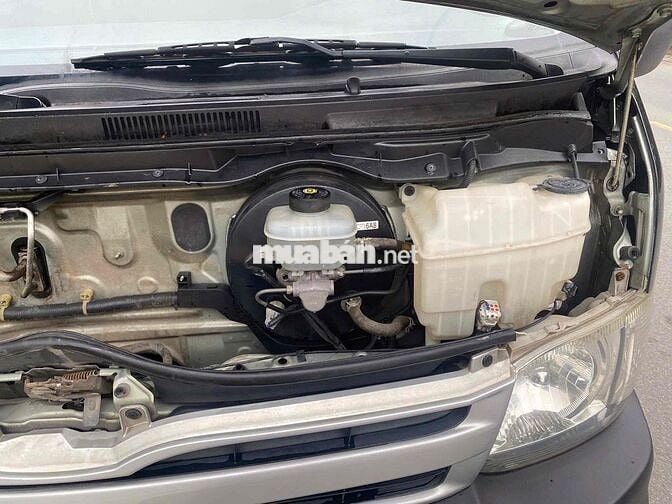Toyota Hilace Van 2011 940kg 20 vạn Đen