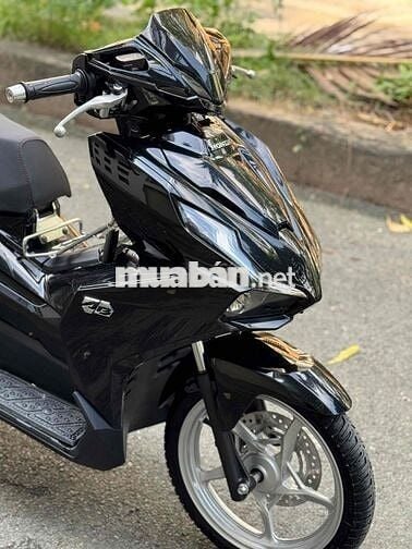 Honda Air Blade 125 2024 4val Đen bóng