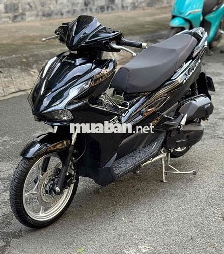 Honda Air Blade 125 2024 4val Đen bóng
