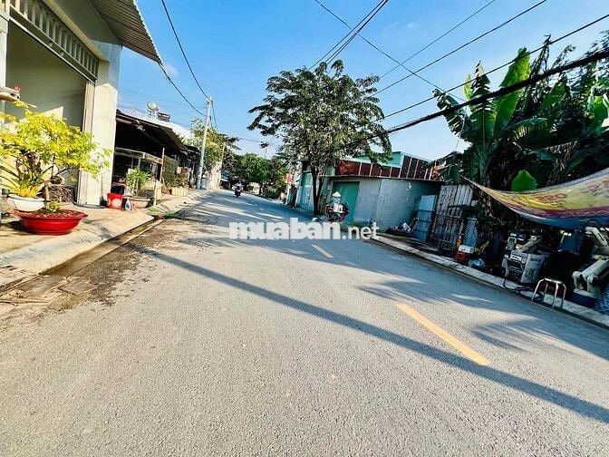 Bán Lô Đất Gần 1000m2 - Đông Thạnh - Hẻm Xe Tải - 12tỷ- Có Thổ Cư