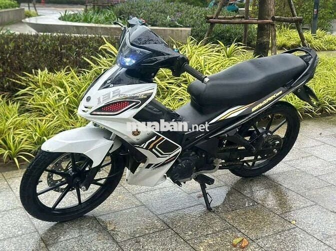 Yamaha Exciter 135 Trắng đen