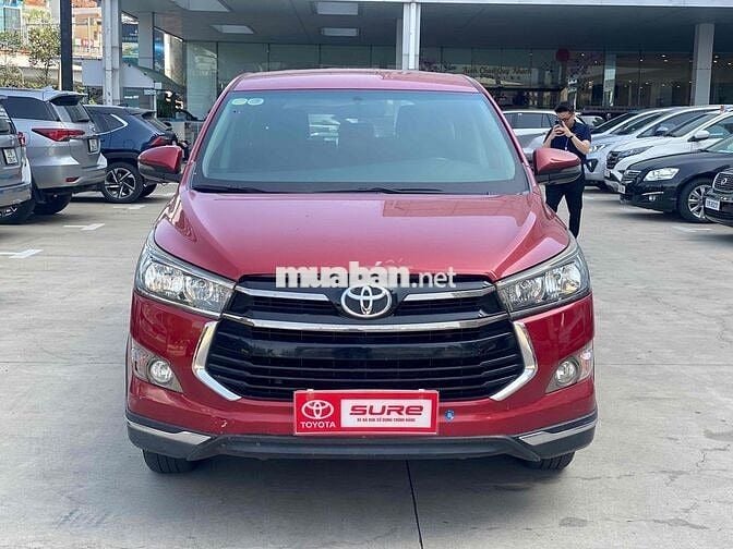 Toyota Innova 2017 2.0 Venturer - 88000 km