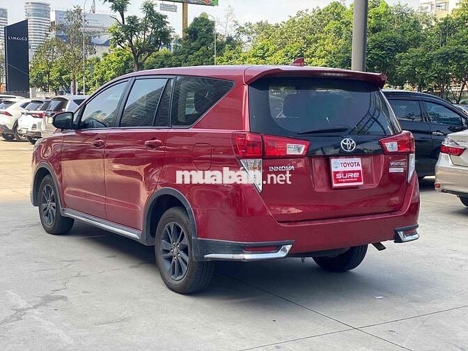 Toyota Innova 2017 2.0 Venturer - 88000 km