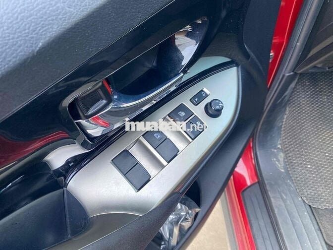 Toyota Innova 2017 2.0 Venturer - 88000 km