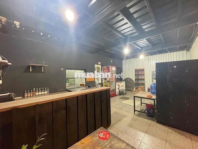 Mặt bằng 450m2 kinh doanh đa ngành nghề