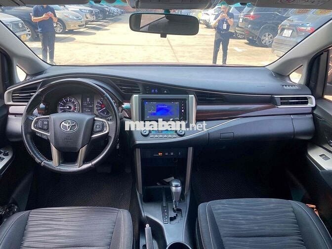 Toyota Innova 2017 2.0 Venturer - 88000 km