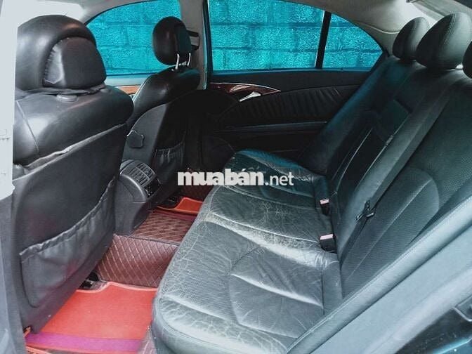 Bán Ford với Mẹc