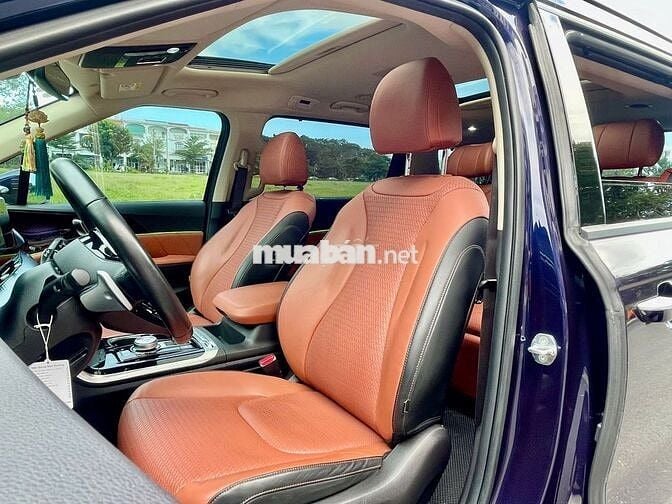 Kia Carnival 2.2D Signature 2022 - 1 chủ từ đầu