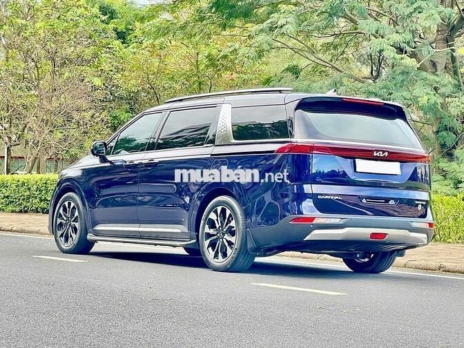 Kia Carnival 2.2D Signature 2022 - 1 chủ từ đầu