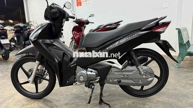 FuUTURE BÁNH MÂM 2022 SIÊU LƯỚT ĐẸP LUNG LINH