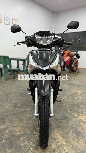 FuUTURE BÁNH MÂM 2022 SIÊU LƯỚT ĐẸP LUNG LINH