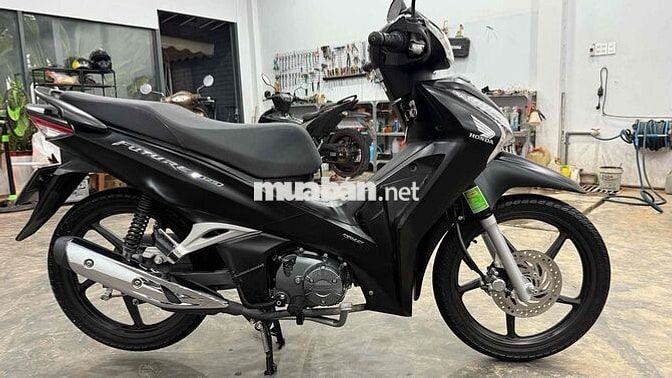 FuUTURE BÁNH MÂM 2022 SIÊU LƯỚT ĐẸP LUNG LINH