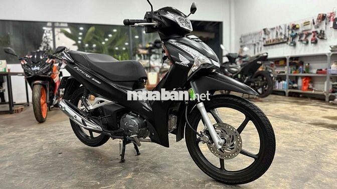 FuUTURE BÁNH MÂM 2022 SIÊU LƯỚT ĐẸP LUNG LINH