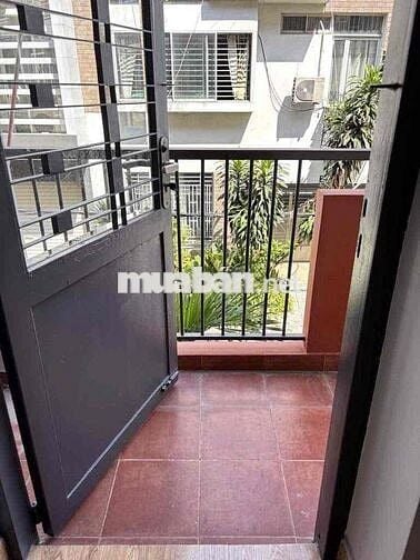 CHO THUÊ NHÀ LÀM CHDV/CẢI TẠO(3LẦU,6PN,6WC,MB ĐƯỜNG HOA HỒNG,PHÚ NHUẬN