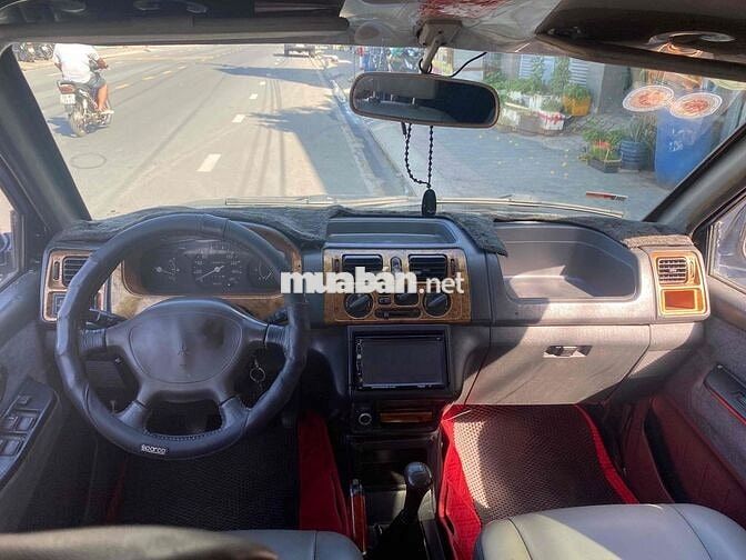 Mitsubishi Jolie 2004