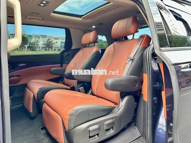 Kia Carnival 2.2D Signature 2022 - 1 chủ từ đầu