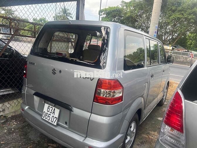 125 triệu susuki APV số sàng 8 chổ