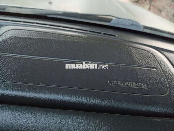 Bán Ford với Mẹc