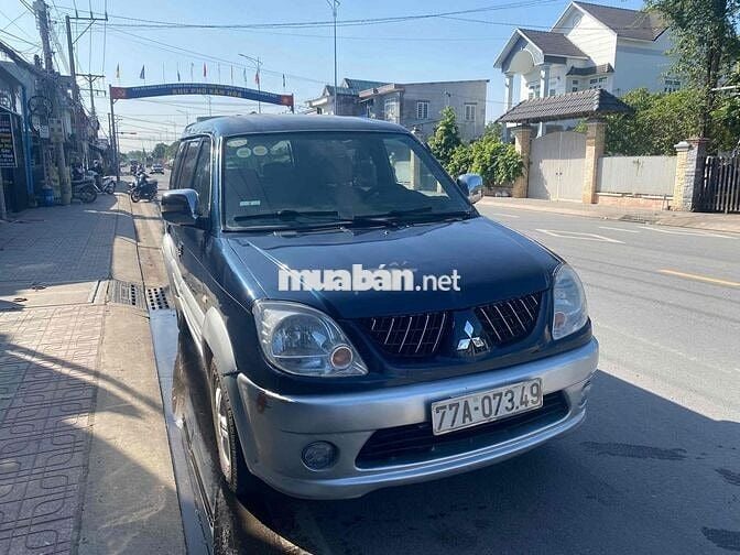 Mitsubishi Jolie 2004