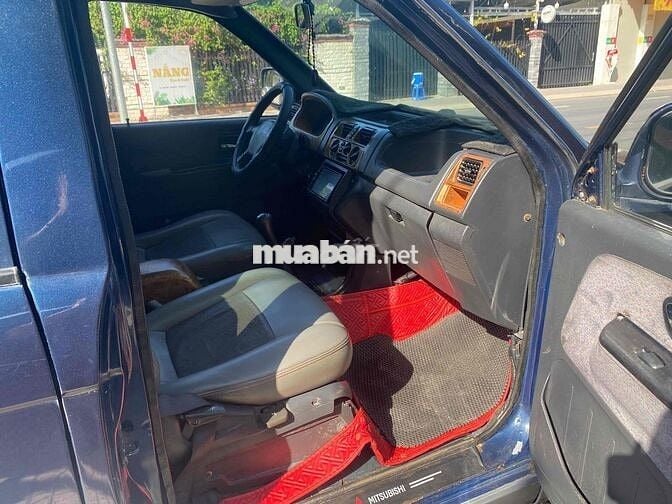 Mitsubishi Jolie 2004