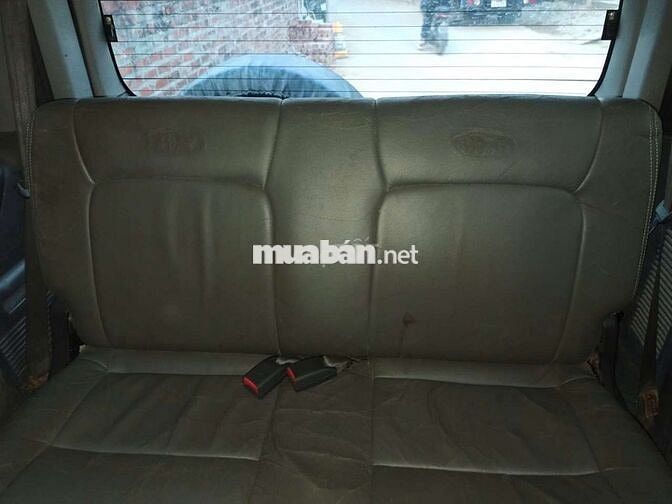 Bán Ford với Mẹc