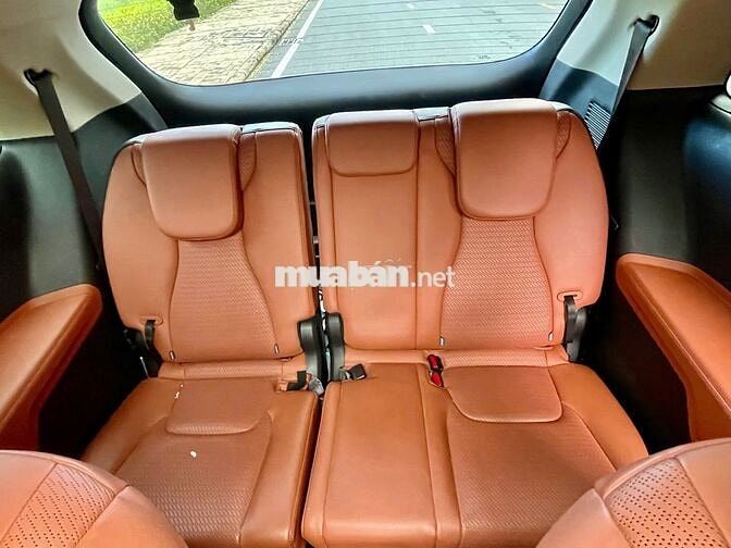 Kia Carnival 2.2D Signature 2022 - 1 chủ từ đầu