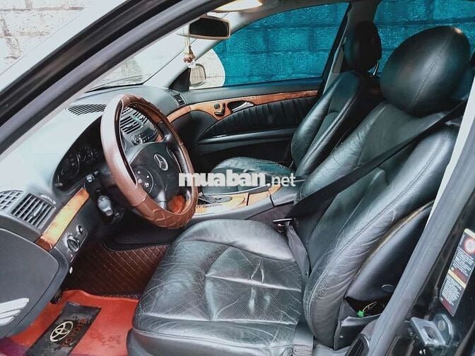 Bán Ford với Mẹc