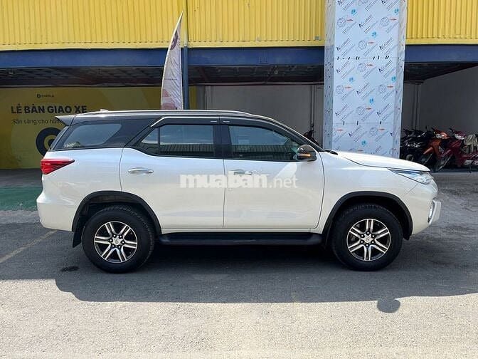 TOYOTA FORTUNER 2.4G 4X2 AT 2019 XE GIA ĐÌNH ĐI ÍT