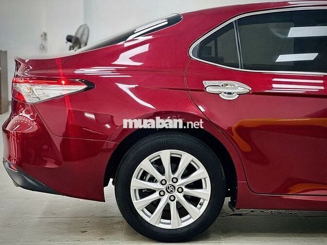 Toyota Camry 2019 2.0G - 20000 km