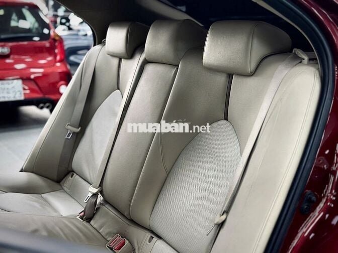 Toyota Camry 2019 2.0G - 20000 km