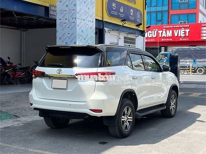TOYOTA FORTUNER 2.4G 4X2 AT 2019 XE GIA ĐÌNH ĐI ÍT