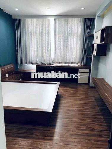 Cho thuê biệt thự đường Đặng Thùy Trâm p13 BT. DT: 10x20m. Giá 40tr/th