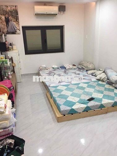 BÁN NHÀ MỘT XẸT NGUYỄN THÁI BÌNH  KC 3 TẦNG 2PN CHỈ NHỈNH 4 TỶ