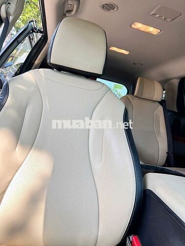 Kia Carnival 2023 Premium 2.2D 7S - 20000 km