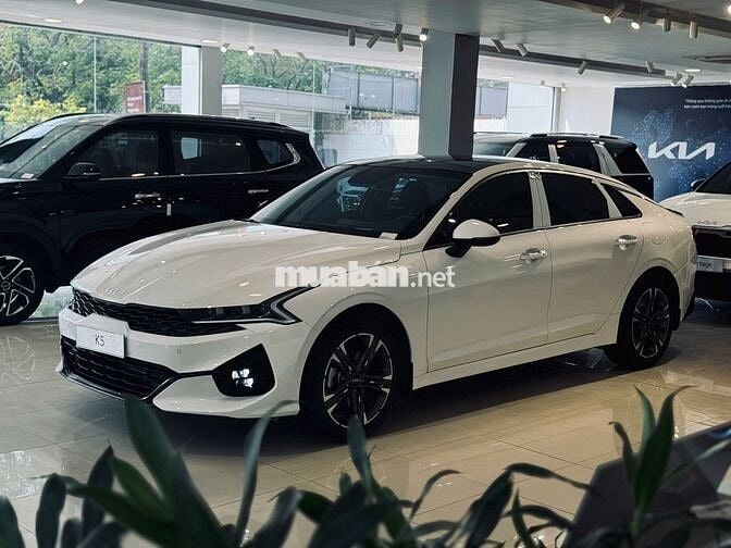 Kia K5 2024  - 30 km
