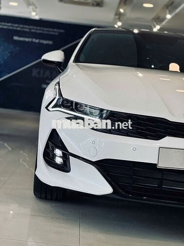 Kia K5 2024  - 30 km