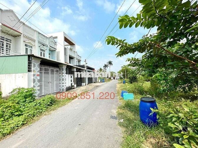 CHỦ KẸT TIỀN BÁN GẤP LÔ ĐẤT ĐẸP – Full thổ cư Giá 580tr – 240m2